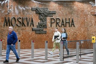 Byli jsme okupováni SSSR, bude u Anděla u nápisu Moskva – Praha - Novinky